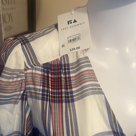 Nice dress with a slit on the side - Picture 4 of 6